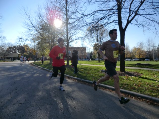 Race Action of the 5-Km Main Event : Saturday October 27, 2012