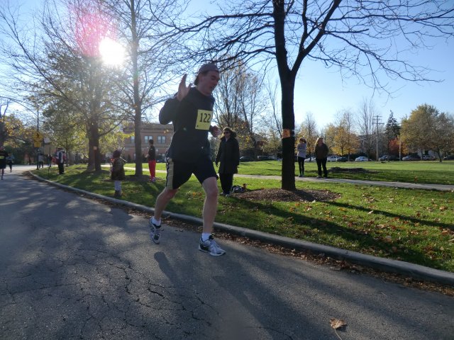 Race Action of the 5-Km Main Event : Saturday October 27, 2012