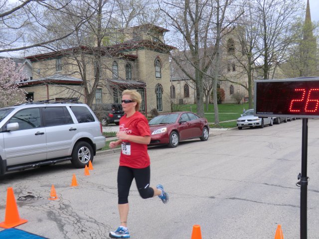Saturday May 4th, 2013 : Book It! 5K & 1-Mile Fun Run/Walk