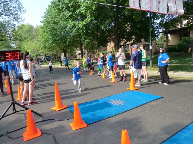 Saturday May 18, 2013 - Pony Gallop 1K