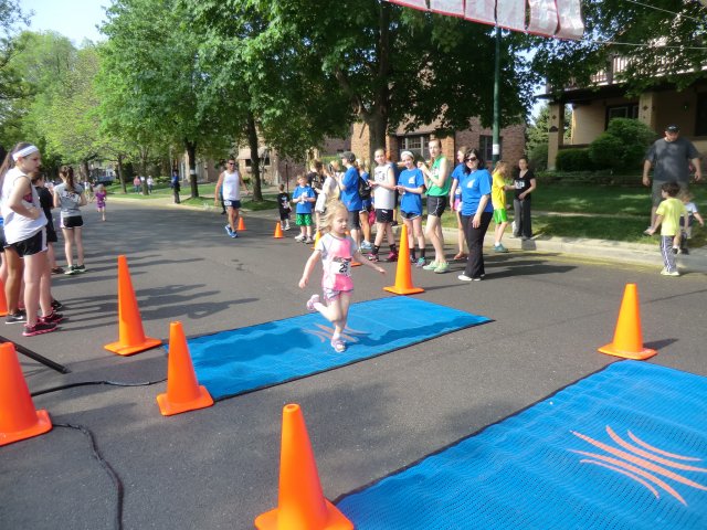 Saturday May 18, 2013 - Pony Gallop 1K