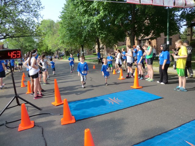 Saturday May 18, 2013 - Pony Gallop 1K