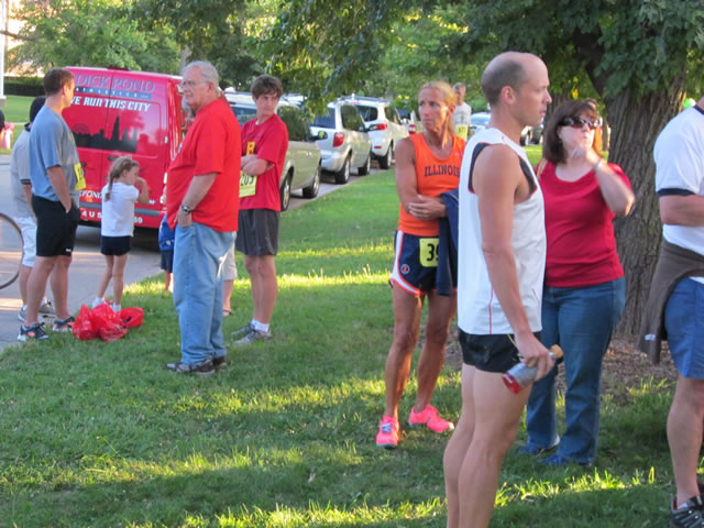 Runners prepare : Race Gathering