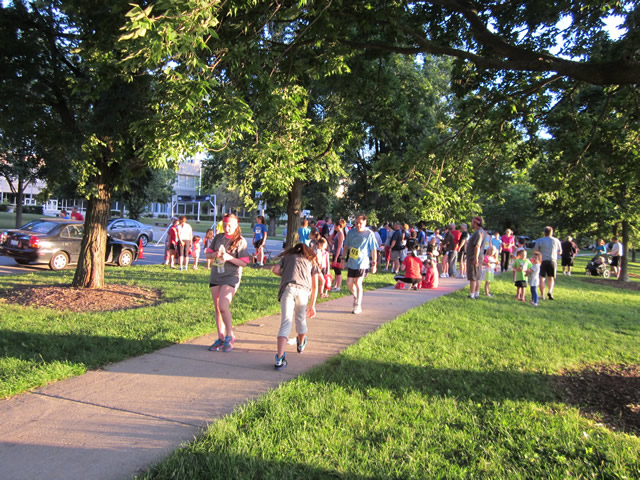 Runners prepare : Race Gathering