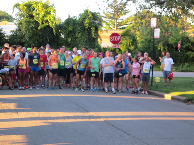 Start of the 5-Km Featured Event