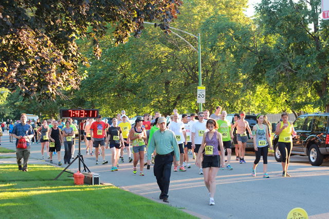 Runners prepare : Race Gathering