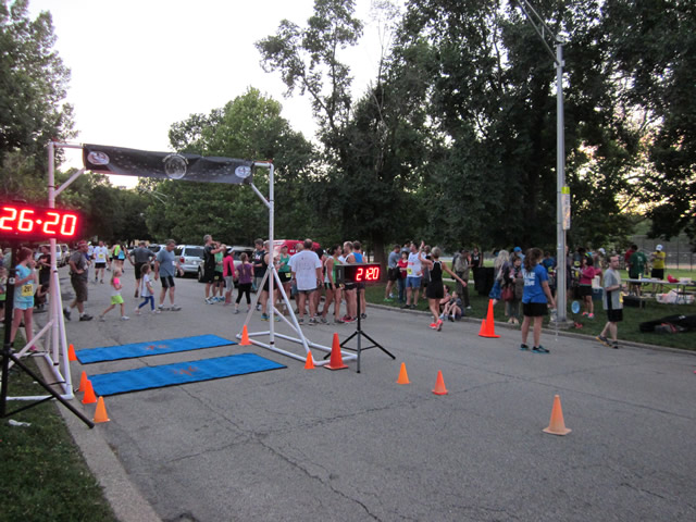 Thrills at the finish of the Chicago Full Moon 5-Km