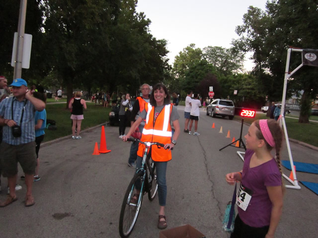 Thrills at the finish of the Chicago Full Moon 5-Km