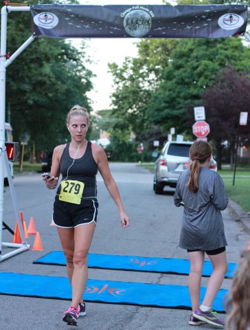 Thrills at the finish of the Chicago Full Moon 5-Km