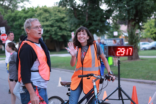 Thrills at the finish of the Chicago Full Moon 5-Km