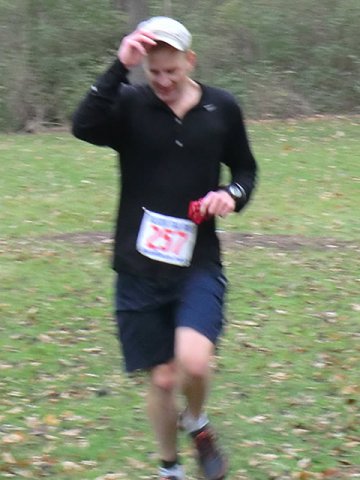 Matthew Wagner gives a 'tip of the hat' at his finish of Paleo-Carb 25-Km!