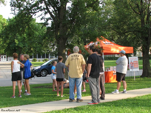 Pre-race gathering of runners and volunteers