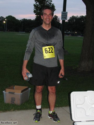 Chicago Full Moon Run action near the finish line