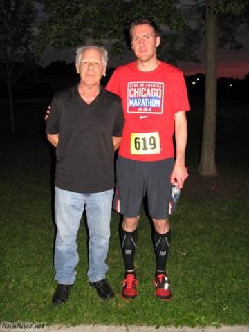 Chicago Full Moon Run action near the finish line