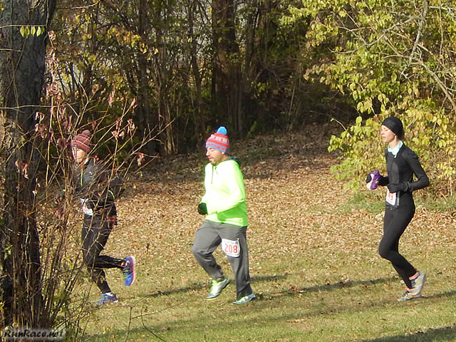 Running the Outbound Parade Loop of Devonian Fall 25-Km : Saturday November 15, 2014