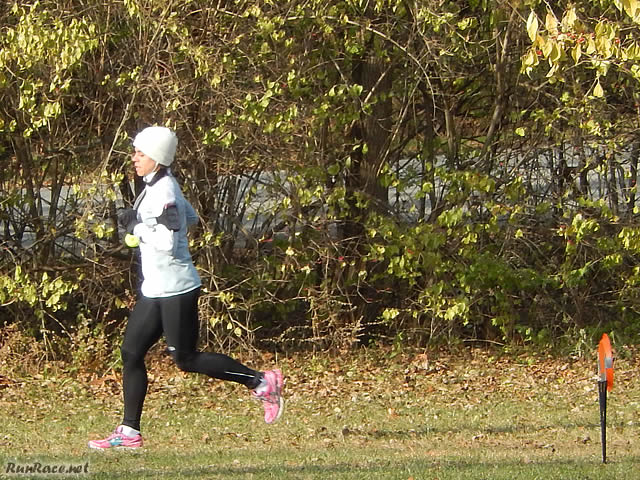 Running the Outbound Parade Loop of Devonian Fall 25-Km : Saturday November 15, 2014