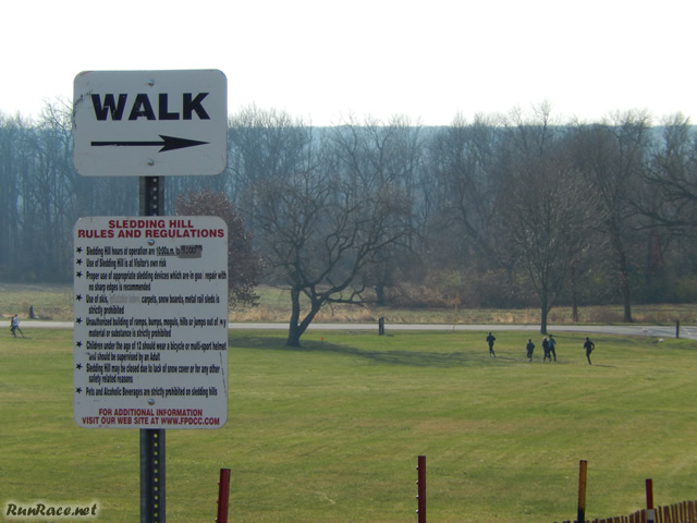 Running the Outbound Parade Loop of Devonian Fall 25-Km : Saturday November 15, 2014
