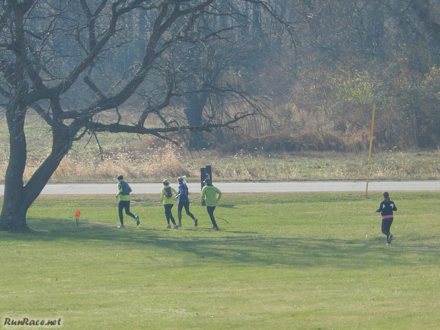 Running the Outbound Parade Loop of Devonian Fall 25-Km : Saturday November 15, 2014
