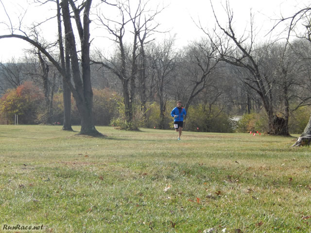 50-Km Runners Complete their First Lap : Saturday November 15, 2014