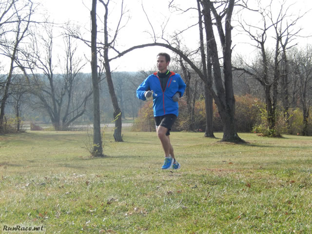 50-Km Runners Complete their First Lap : Saturday November 15, 2014
