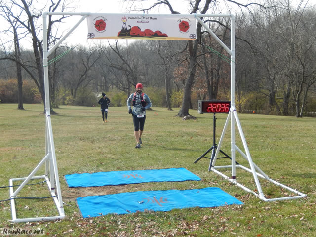 50-Km Runners Complete their First Lap : Saturday November 15, 2014