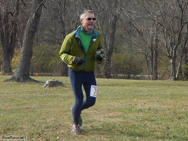 50-Km Runners Complete their First Lap : Saturday November 15, 2014