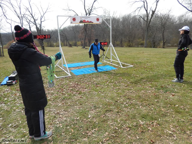 25-Km Runners Making Their Finish Line : Saturday November 15, 2014