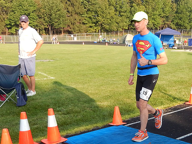 Nearing 8:00 am... final minutes of the BLS 24-12-6 Hour track ultra run!