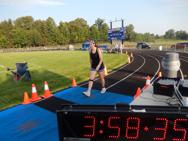 Nearing 8:00 am... final minutes of the BLS 24-12-6 Hour track ultra run!