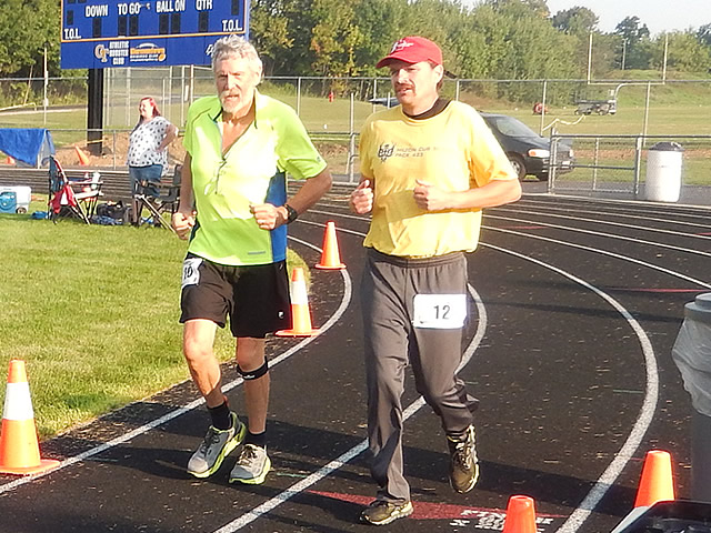 Nearing 8:00 am... final minutes of the BLS 24-12-6 Hour track ultra run!