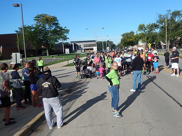 Race Action from the Sixth Annual Tiger Tear 5k : Sunday September 20, 2015