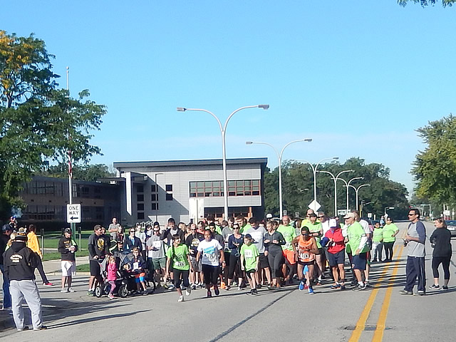 Race Action from the Sixth Annual Tiger Tear 5k : Sunday September 20, 2015
