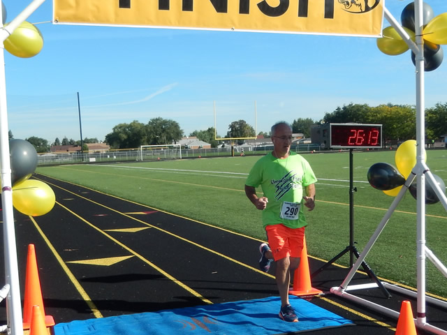 Race Action from the Sixth Annual Tiger Tear 5k : Sunday September 20, 2015