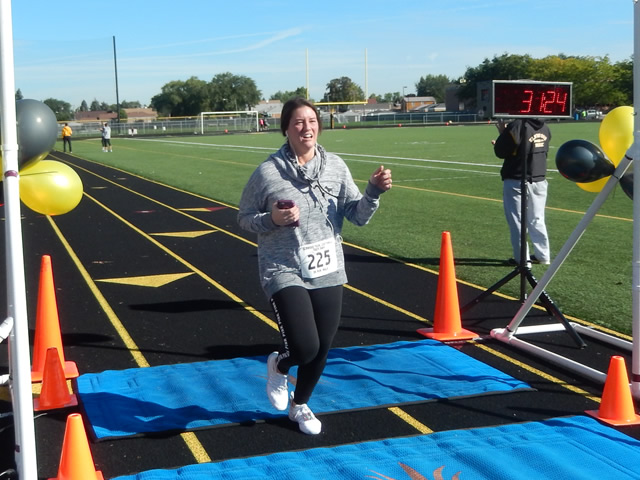Race Action from the Sixth Annual Tiger Tear 5k : Sunday September 20, 2015