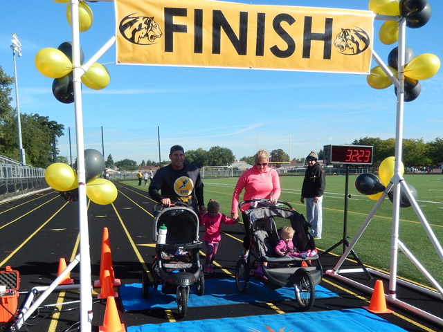 Race Action from the Sixth Annual Tiger Tear 5k : Sunday September 20, 2015