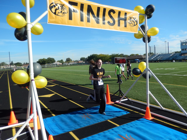 Race Action from the Sixth Annual Tiger Tear 5k : Sunday September 20, 2015