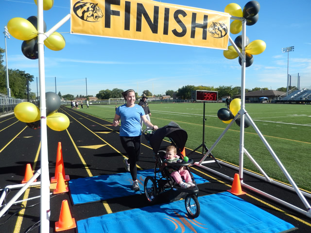 Race Action from the Sixth Annual Tiger Tear 5k : Sunday September 20, 2015