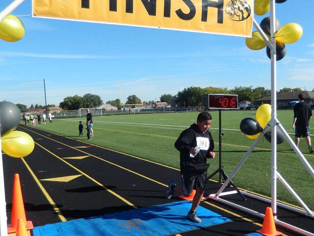Race Action from the Sixth Annual Tiger Tear 5k : Sunday September 20, 2015