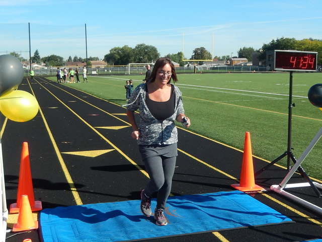 Race Action from the Sixth Annual Tiger Tear 5k : Sunday September 20, 2015