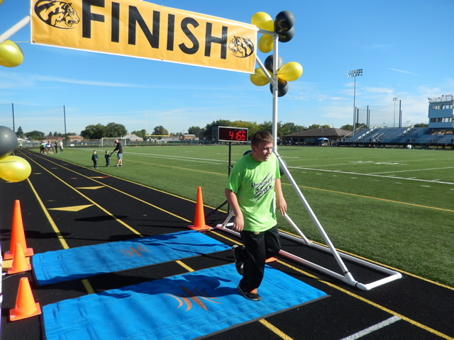 Race Action from the Sixth Annual Tiger Tear 5k : Sunday September 20, 2015