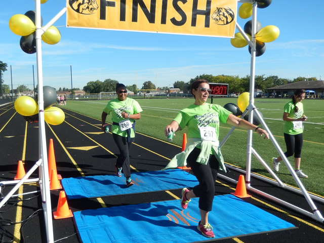 Race Action from the Sixth Annual Tiger Tear 5k : Sunday September 20, 2015