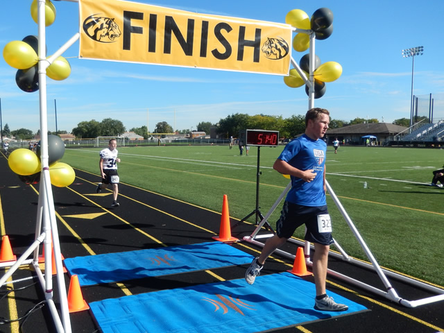 Race Action from the Sixth Annual Tiger Tear 5k : Sunday September 20, 2015