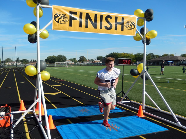 Race Action from the Sixth Annual Tiger Tear 5k : Sunday September 20, 2015