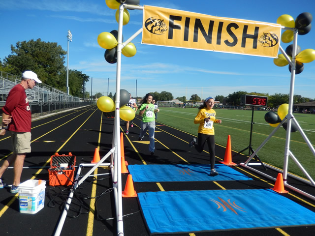 Race Action from the Sixth Annual Tiger Tear 5k : Sunday September 20, 2015