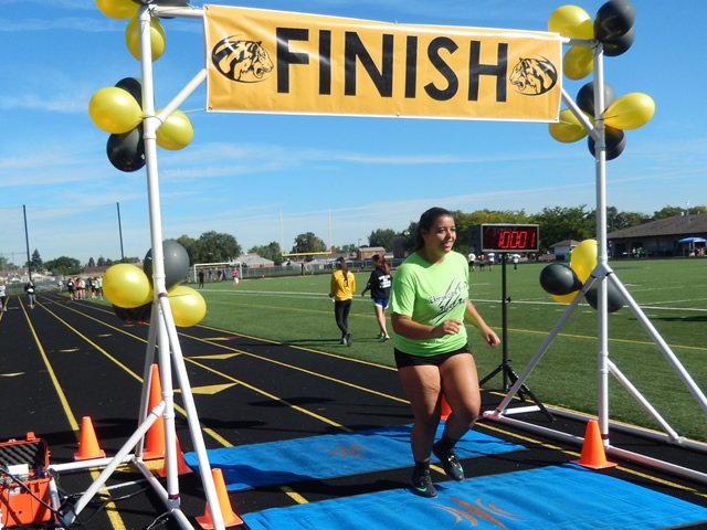 Race Action from the Sixth Annual Tiger Tear 5k : Sunday September 20, 2015