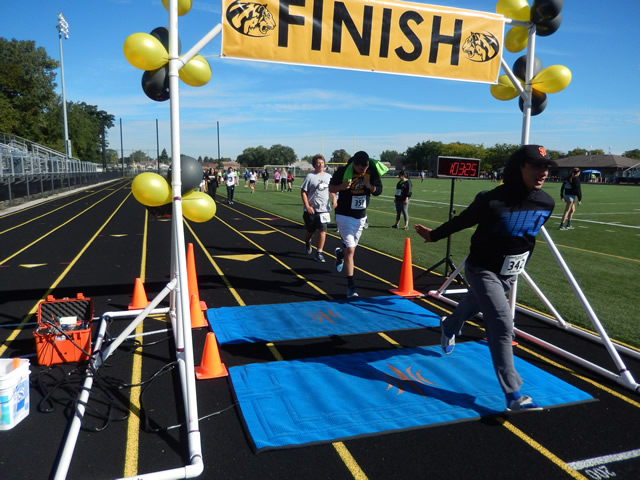 Race Action from the Sixth Annual Tiger Tear 5k : Sunday September 20, 2015