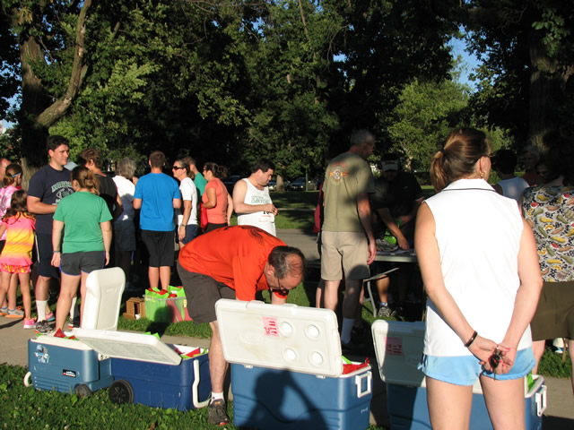 Pre-race bustle : Wednesday July 29th