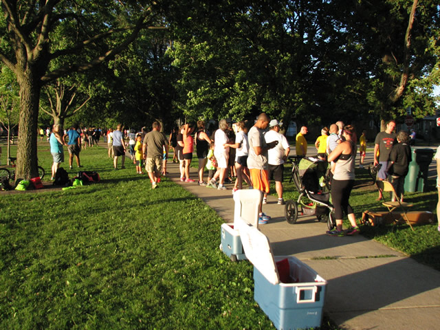 Pre-race bustle : Wednesday July 29th