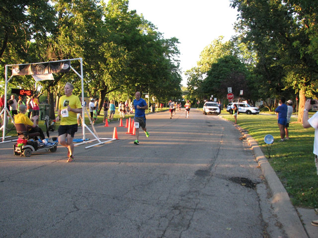 Race Action Near the Finish Area : Wednesday July 29th