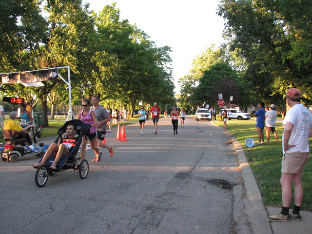 Race Action Near the Finish Area : Wednesday July 29th